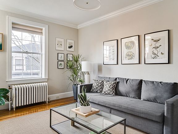 3rd image of 16 Chauncy St APT 35