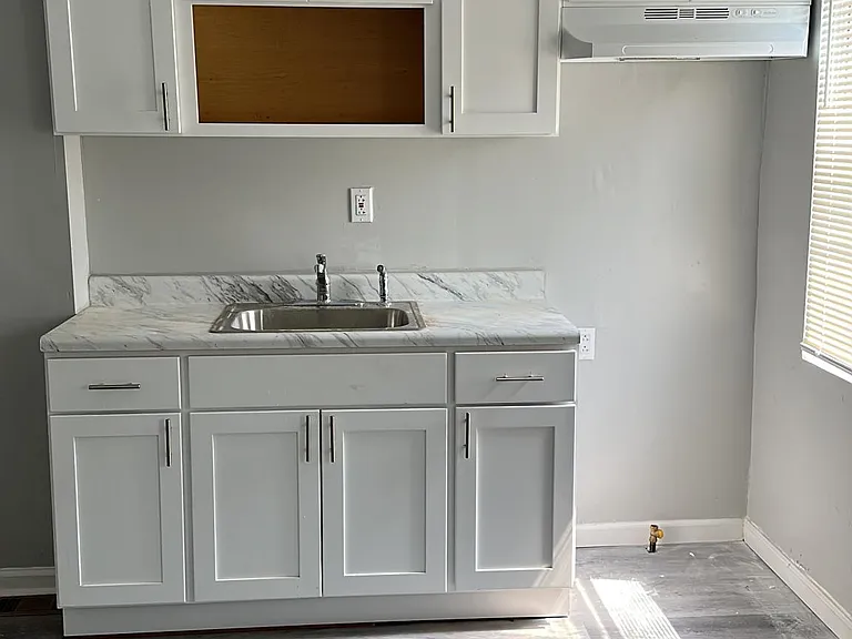 6828 Regent St — Photo 2