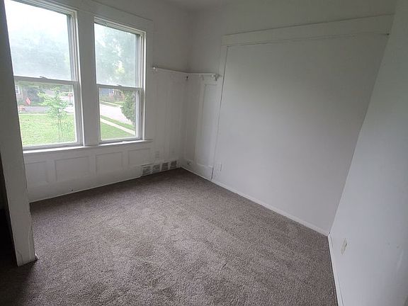 2nd image of 2816-2818 N 34th St