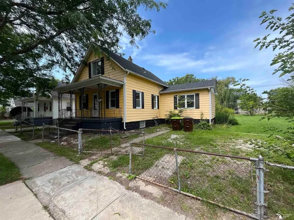 430 Conant St, Monroe, MI 48161