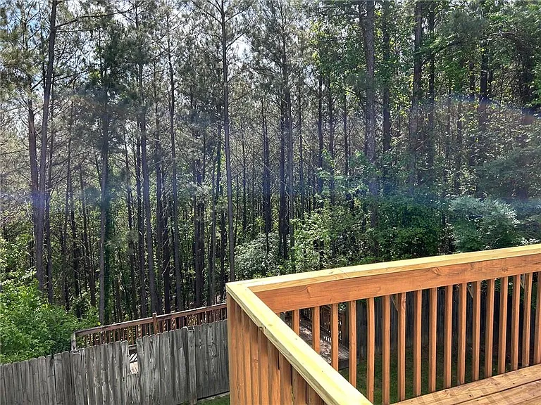 140 Stoneforest Dr — Photo 22