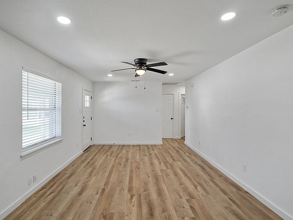 4th image of 3512 Gayle Dr