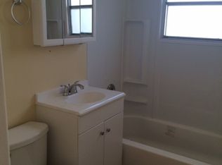 1940 12th St #2, Santa Monica, CA 90404