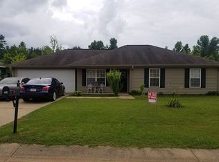 45 Sunset Gardens Dr, Moundville, AL 35474