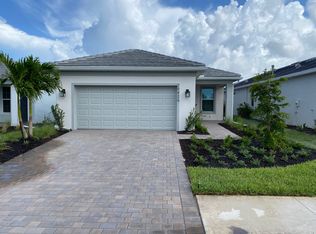 10426 Abaco Falls Dr, Englewood, FL 34223