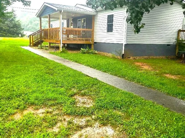 878 Colonial Tpke, Rocky Mount, VA 24151