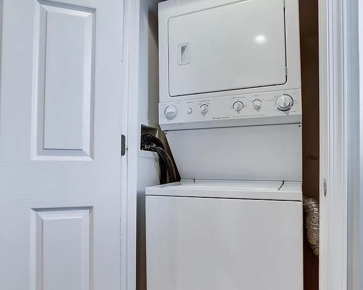 1615B N Van Dorn St #B — Photo 11
