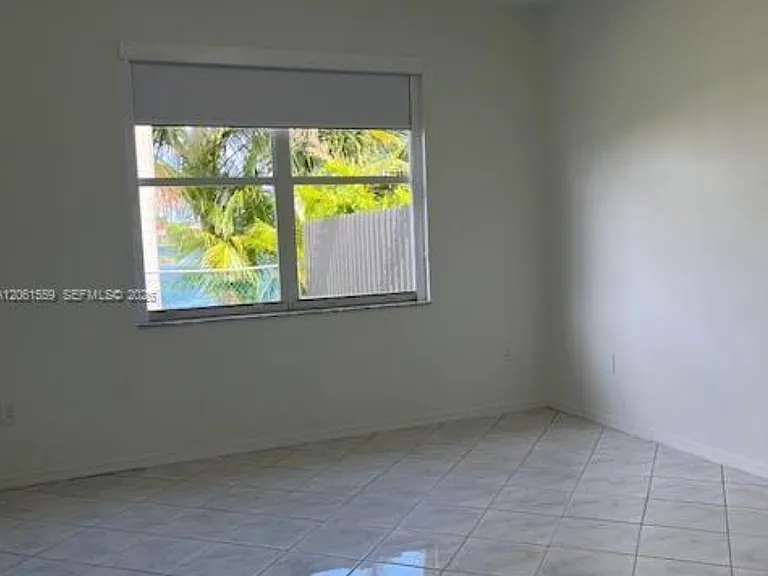 6983 SW 161st Pl — Photo 7