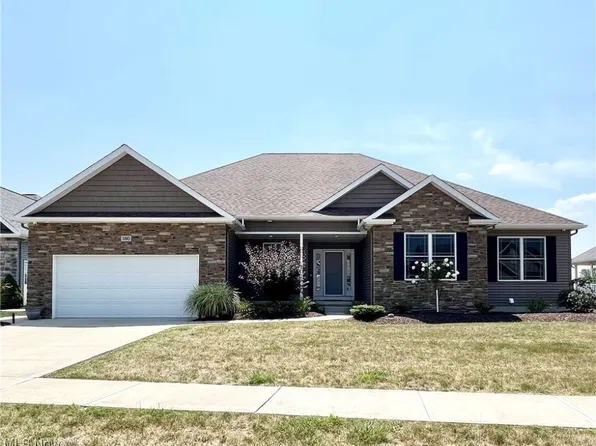 160 Granger Dr, Lagrange, OH 44050
