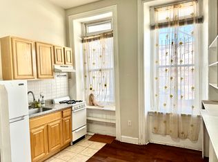 509 S 41st St #1F, Philadelphia, PA 19104