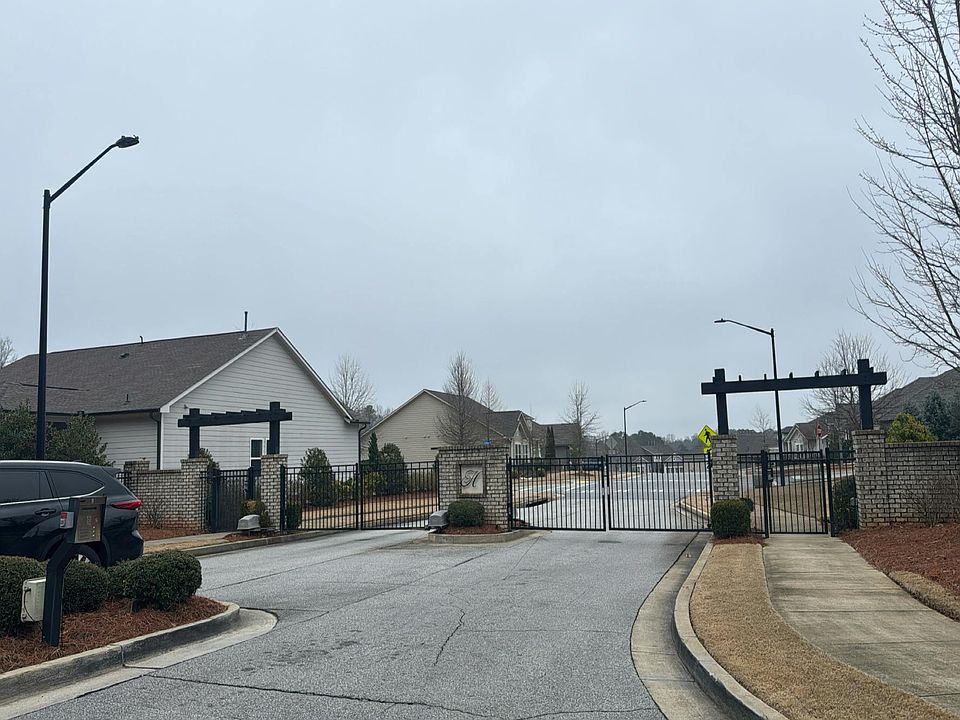 1st image of 105 Sheridan Dr