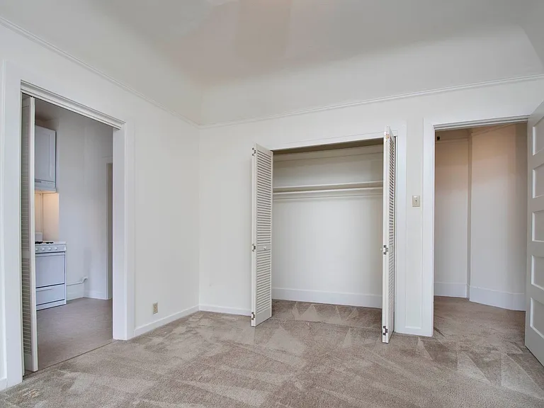 2306 Union St — Photo 4