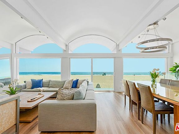 3rd image of 3806 Ocean Front Walk