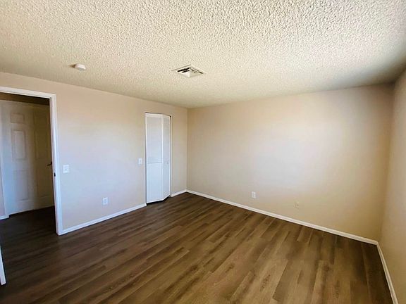 5th image of 2101 N Verano Way