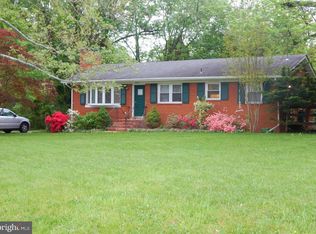 8415 Sunset Dr, Manassas, VA 20110