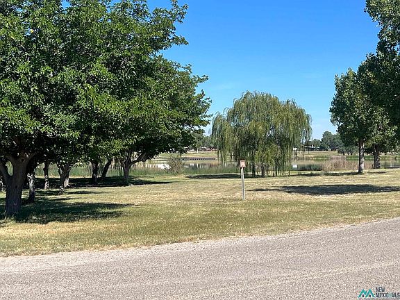 3rd image of Lake View Dr