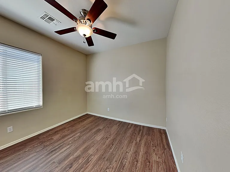 11602 W Grant St — Photo 19
