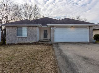 1300 Jean Rae Dr, Columbia, MO 65203