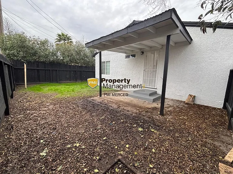 1405 Del Vale Ave — Photo 12