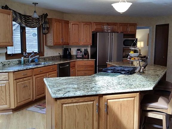 4th image of 6660 Beechwood Dr
