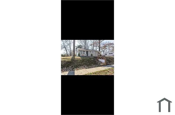 203 Buckingham Dr photo 1