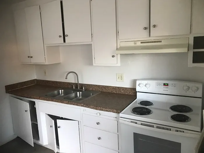 2299 Grove Ave #1 — Photo 5