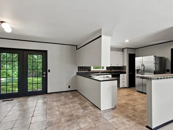 7249 Willow Creek Dr, Nashville, TN 37221