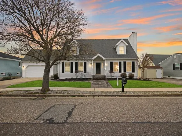 103 W Jefferson Ave, Wildwood Crest, NJ 08260