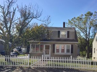 364 Maple Ave #2, Barrington, RI 02806