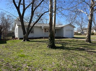 9104 E Newton Pl, Tulsa, OK 74115