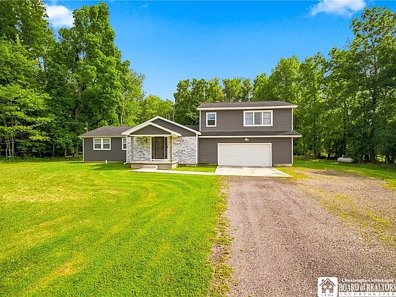 3rd image of 2855 Donelson Rd