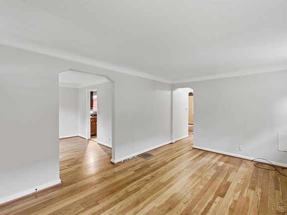 5th image of 6502 Britton Ave