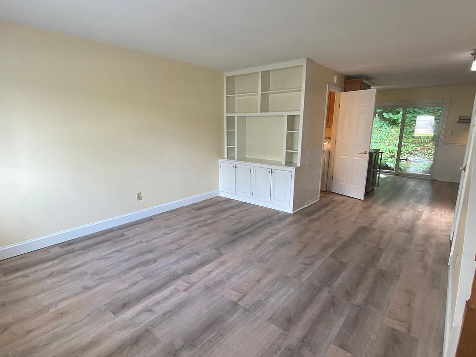 Woodbury Village Condominiums Apartment Rentals Woodbury, CT Zillow