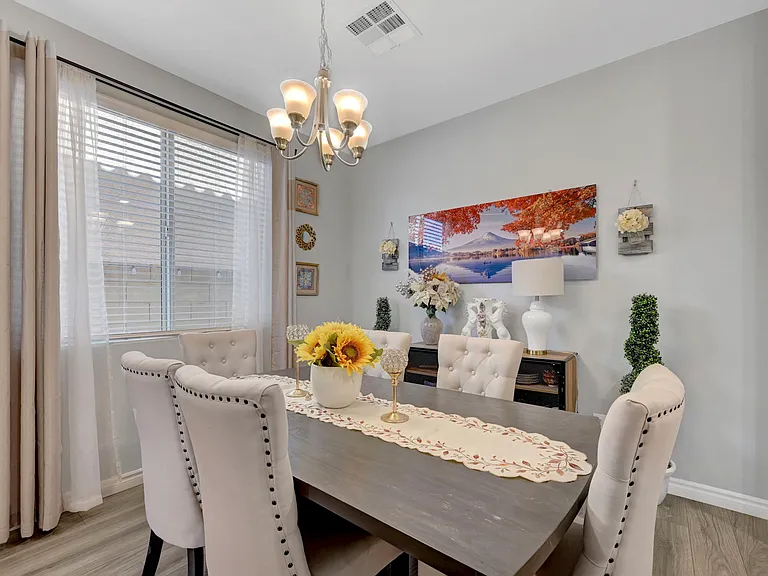 12321 Silvana St — Photo 17