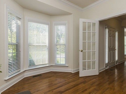 5th image of 402 Hannah McKenzie Dr