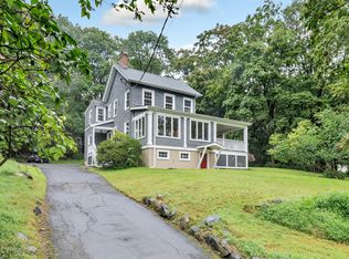435 E Sunnyside Ln, Irvington, NY 10533