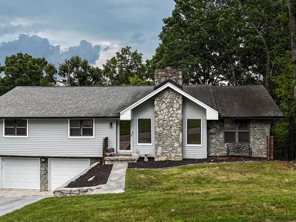 945 Sherry Cir, Hixson, TN 37343