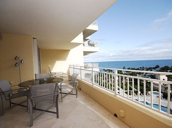 2nd image of 791 Crandon Blvd APT 804