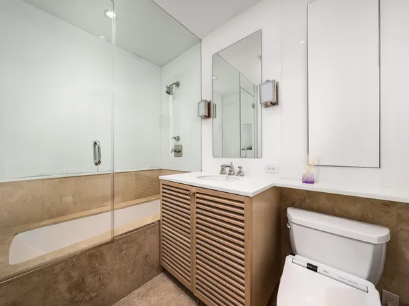 15 Union Square West image 16 of 21