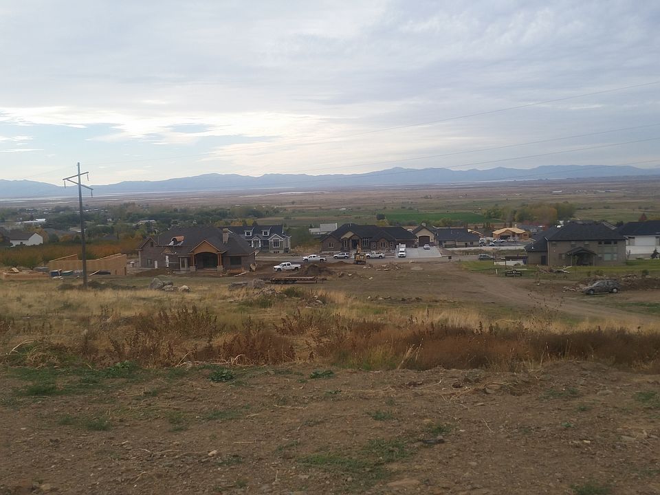 2nd image of 1855 South Maple Hills Drive