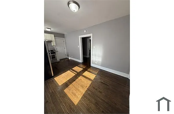 Building Photo - 111 W 70th St