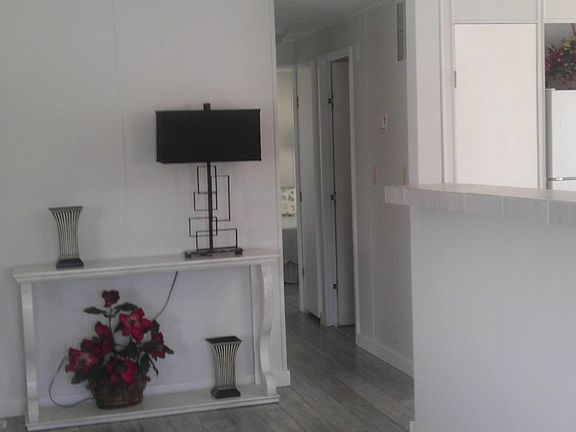 5th image of 200 N El Camino Real Space 261