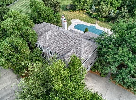 2nd image of 6901 W 180th St