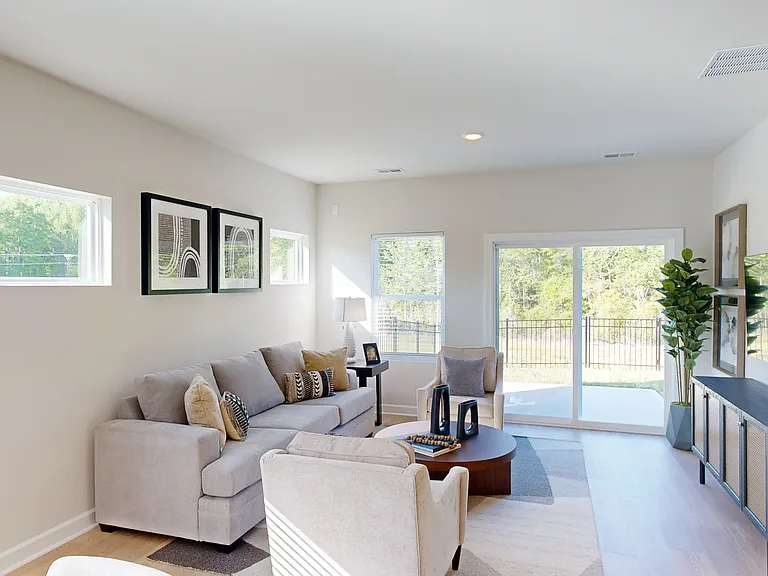 300 Gerard Cir — Photo 7