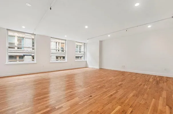 Rented by Compass | media 9