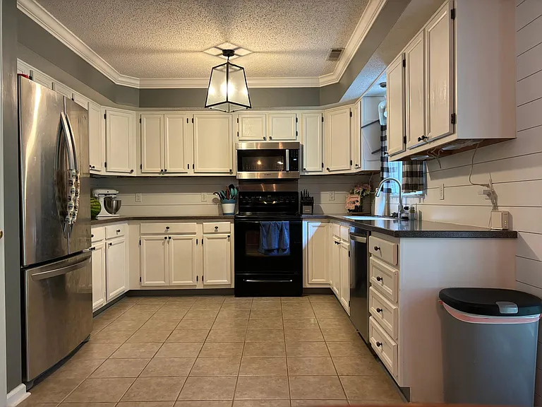 2501 Water Run Ct — Photo 3