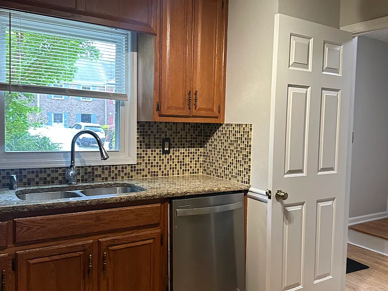 1757 Twin Brooks Dr SE — Photo 12