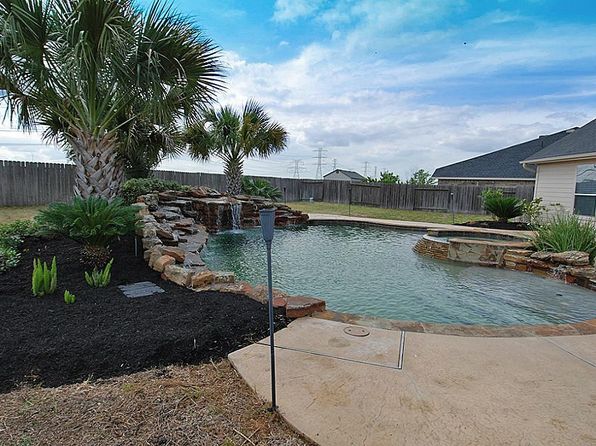 19439 Suffolk Hollow Ln