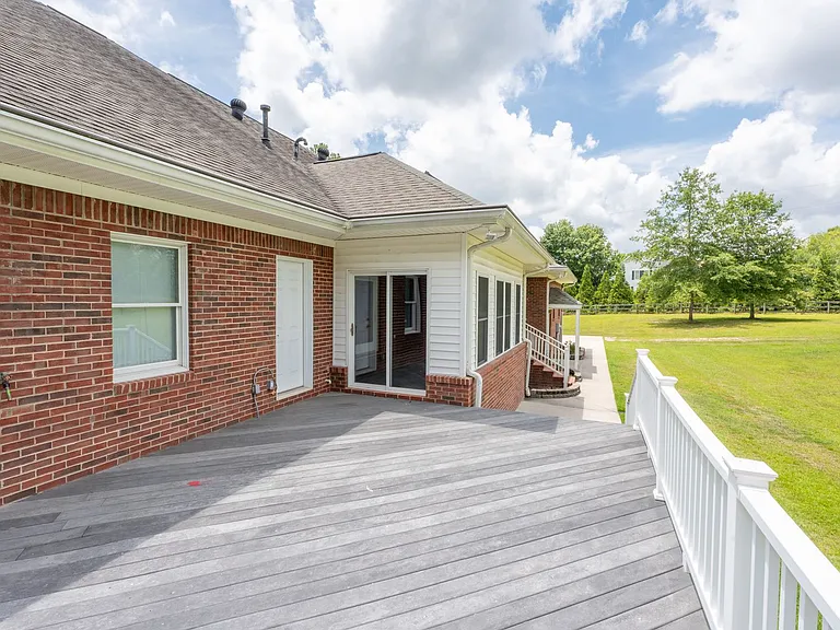 785 Glenwood Dr — Photo 70