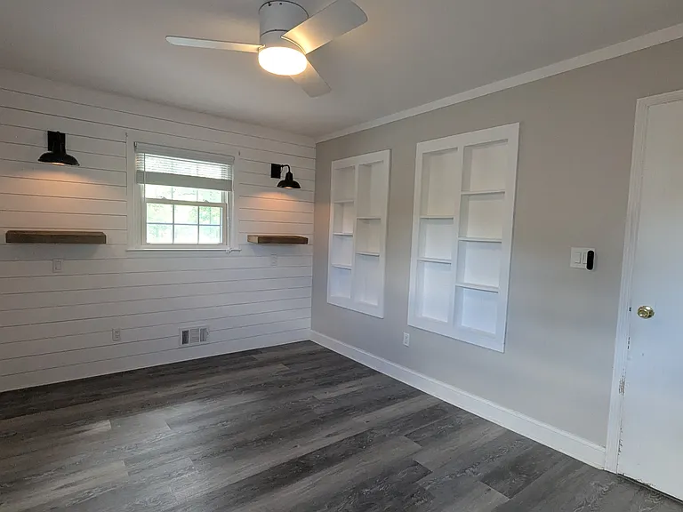 802 Riverbend Dr — Photo 17